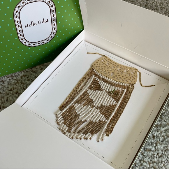 LAST CHANCE SALE! NWT Stella & Dot Avalon Fringe Necklace - Picture 2 of 5